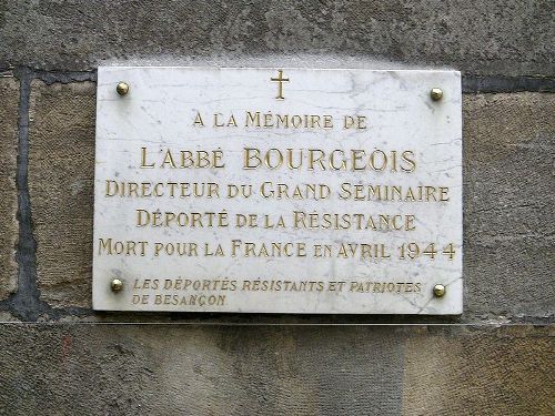 Monument l'Abbé Bourgeois #1
