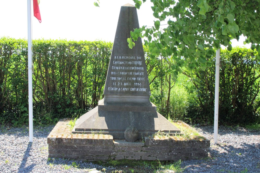 Monument Capitaine Henri Thomire #1