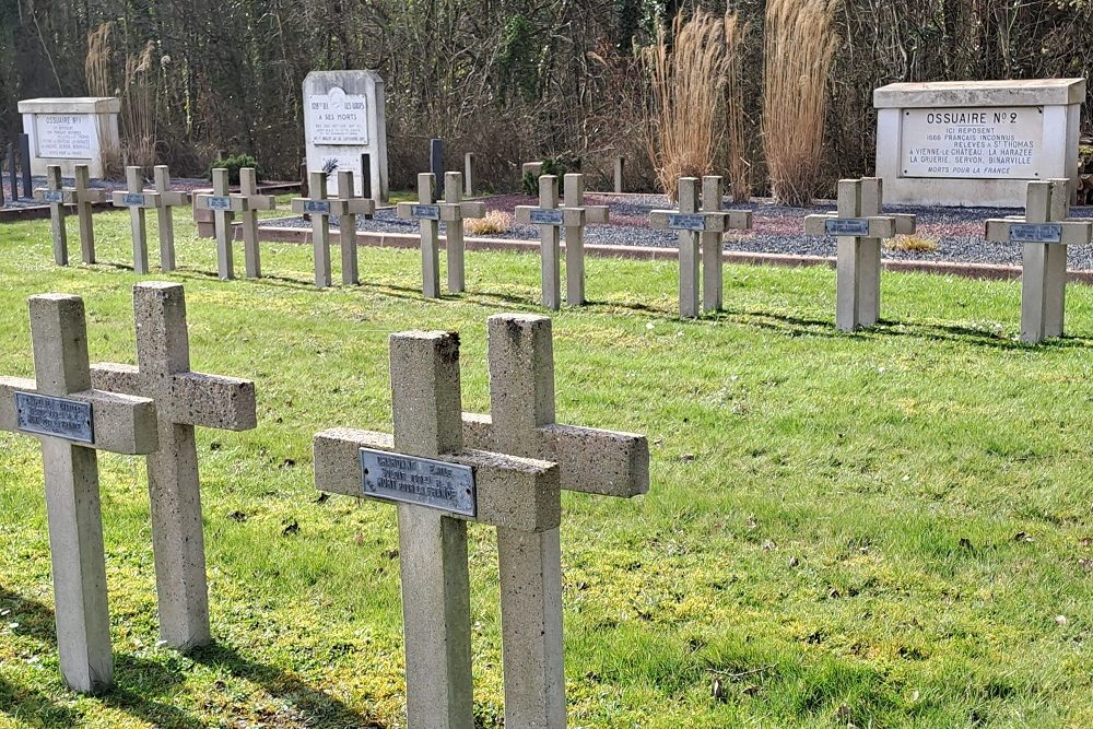 Franse Oorlogsbegraafplaats Saint-Thomas-en-Argonne #5