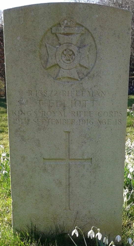 Commonwealth War Grave St. Mary Churchyard #1
