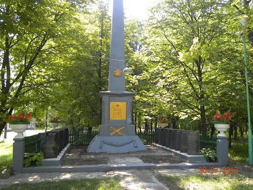 Oorlogsmonument Veremiivka #1