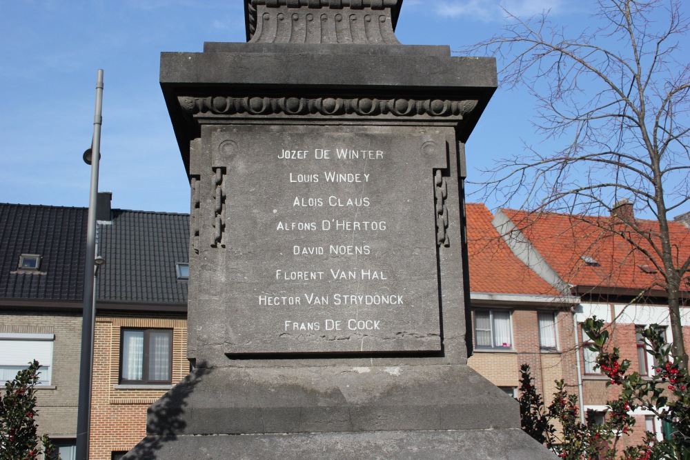 War Memorial Steendorp #2