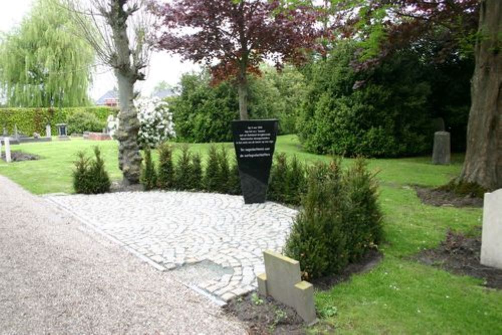 Monument Slachtoffers Motorschip Joanna Algemene Begraafplaats Delfzijl #1