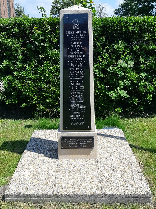 War Memorial Hommerts #2