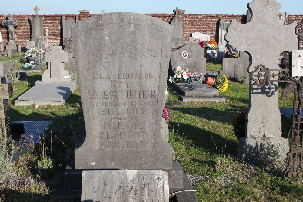 Belgian Graves Veterans Velaines #1