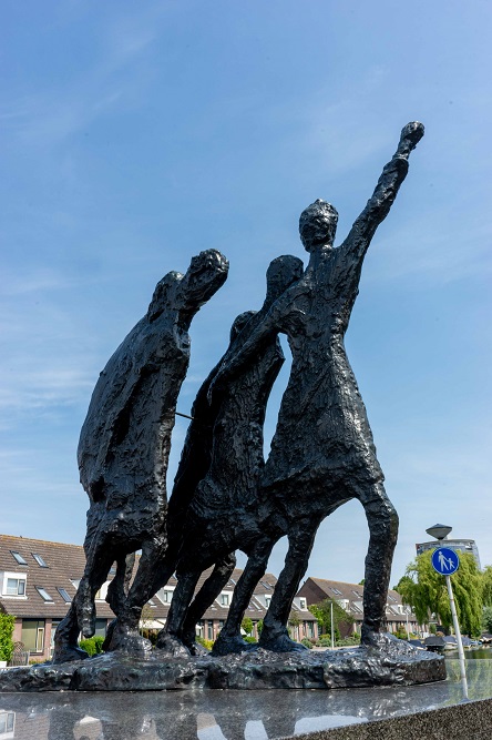 Monument 'Vrouwenverzet' Leiden #3