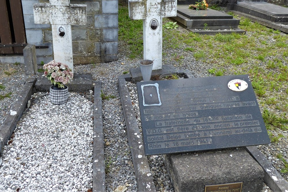 Belgische Oorlogsgraven Felenne #3
