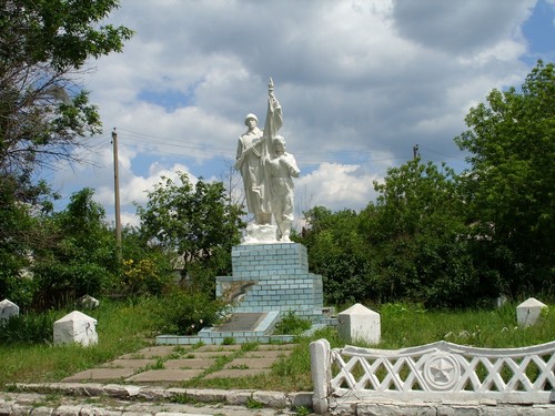 Mass Grave Soviet Soldiers Torez #1