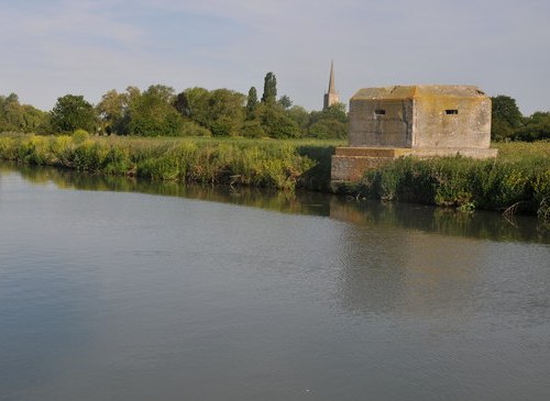 Pillbox FW3/22 Lechlade #1