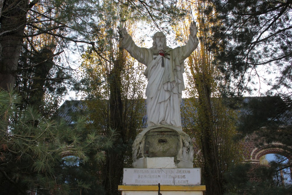War Memorial - Holy Heart Statue Neerpede #2