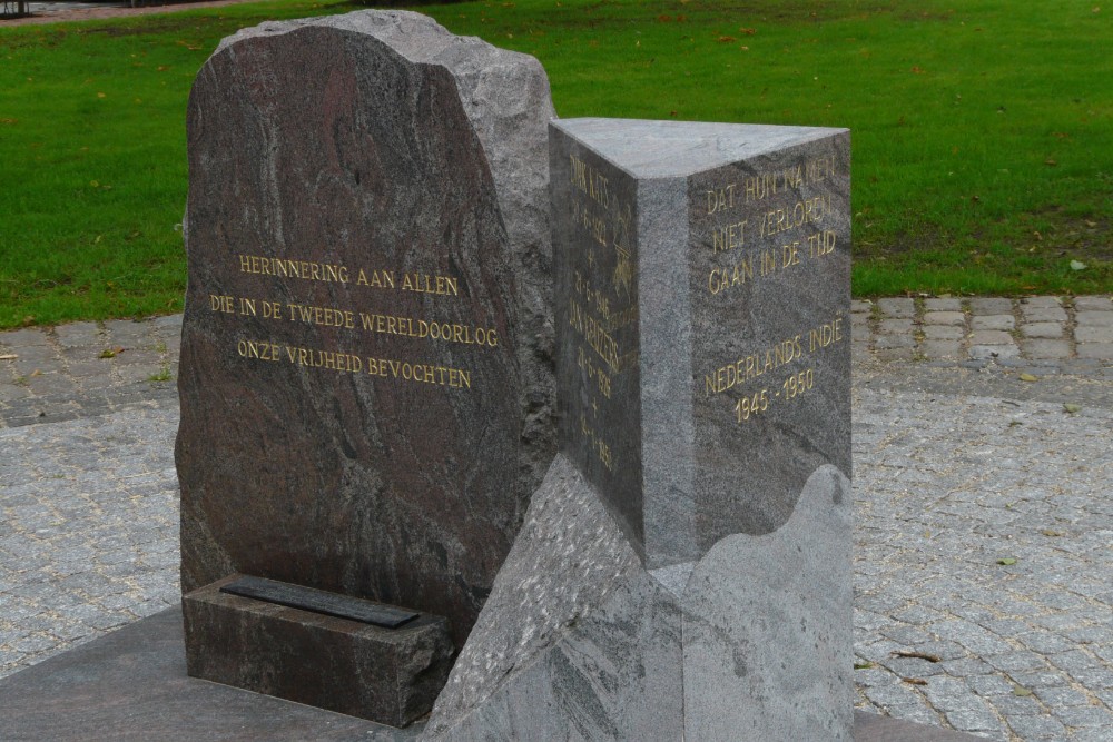 Monument Tweede Wereldoorlog & Indimonument Chaam #1