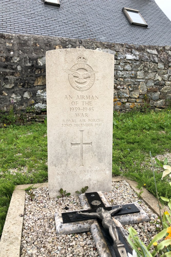 Oorlogsgraven van het Gemenebest Camaret-sur-Mer #3
