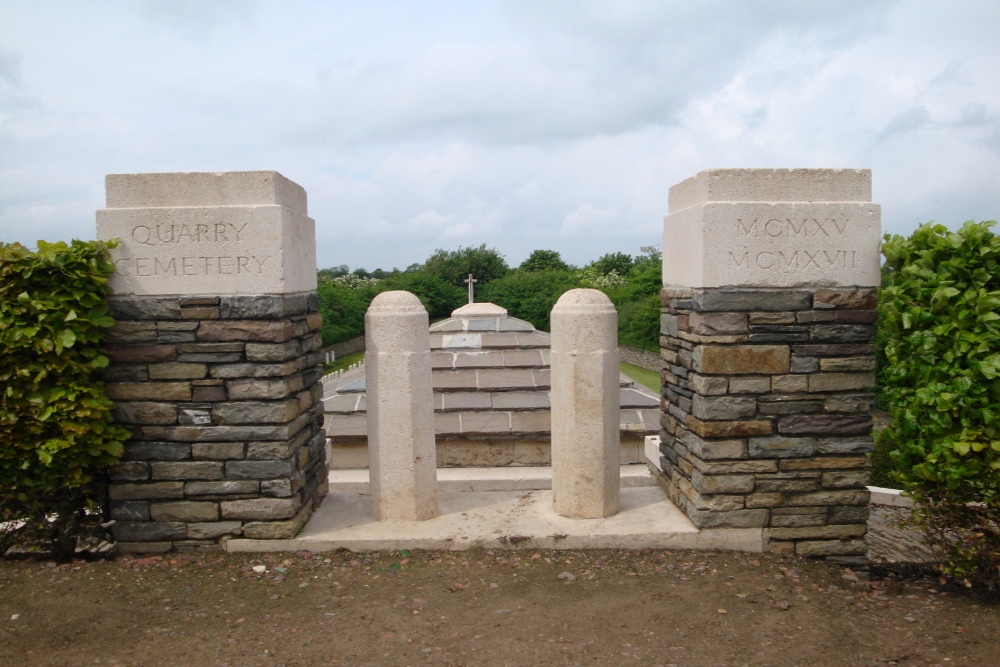 Commonwealth War Cemetery Quarry