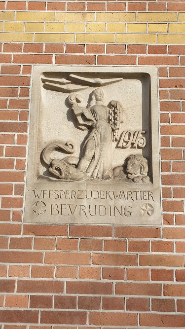 Gevelsteen Bevrijding 1945 Weesperkwartier #2