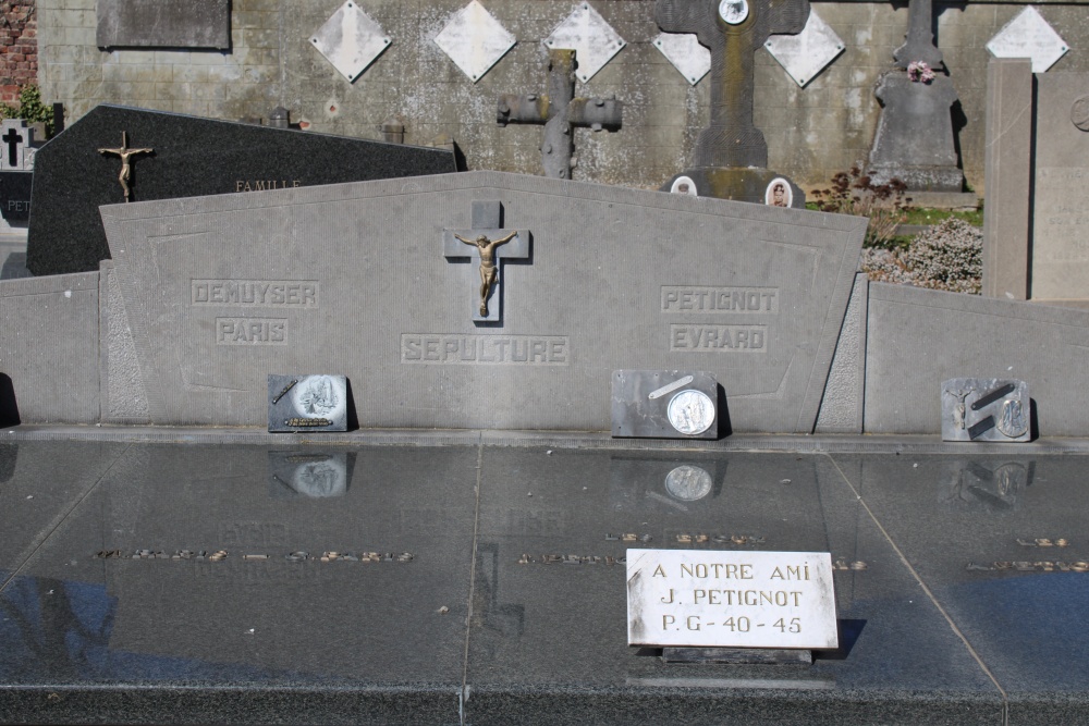 Veteran War Graves La Bruyère