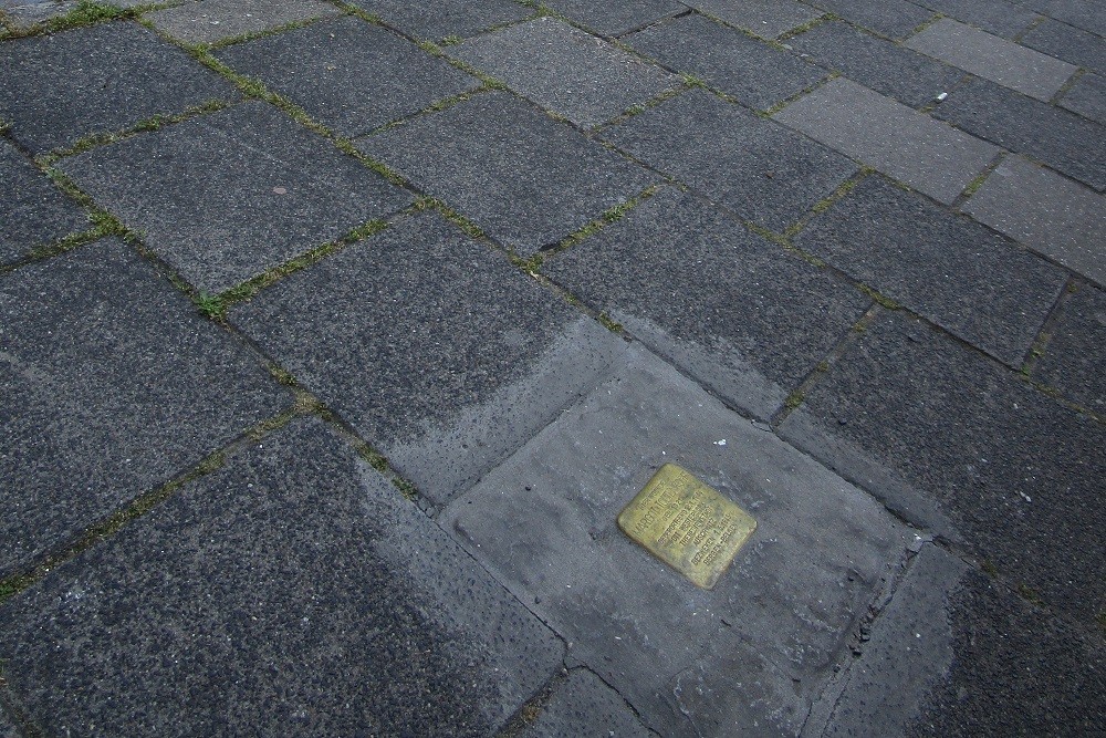 Stumbling Stone Fluwelensingel 77 #2