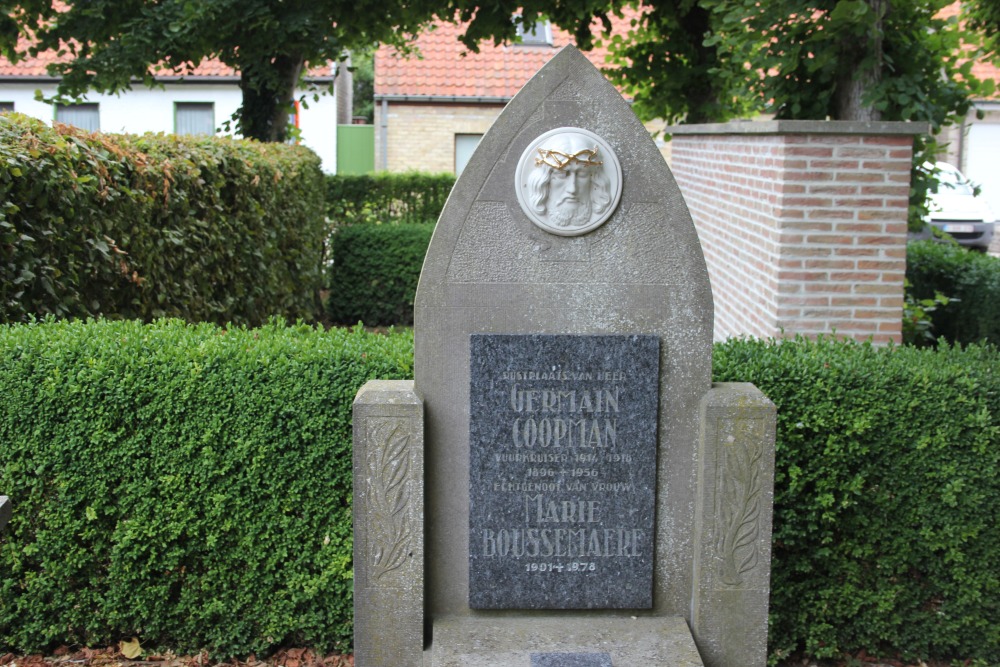 Belgian Graves Veterans Izenberge