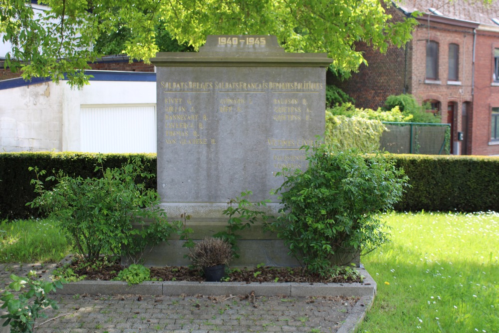 Oorlogsmonument Solre-sur-Sambre	 #4