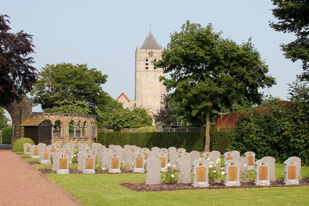 Belgische Oorlogsbegraafplaats Adinkerke #2