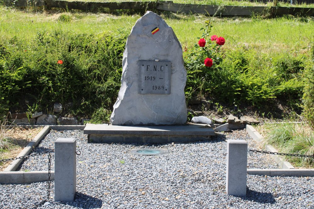 Oorlogsmonument F.N.C. Vinalmont #2