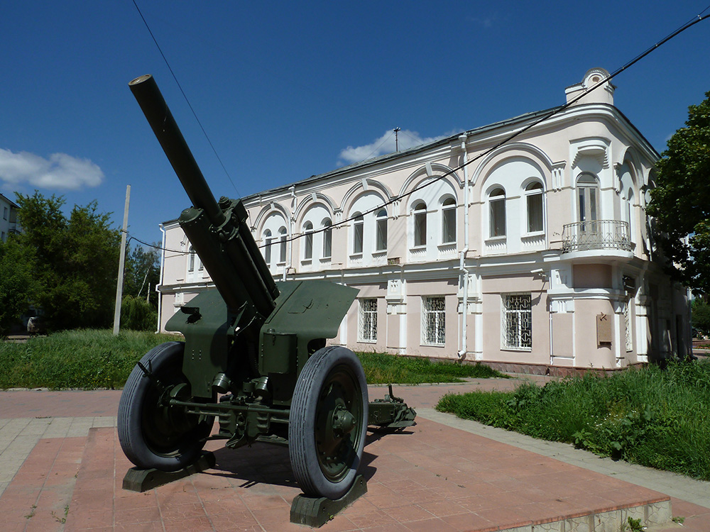 122 mm Howitzer M1938 (M-30)