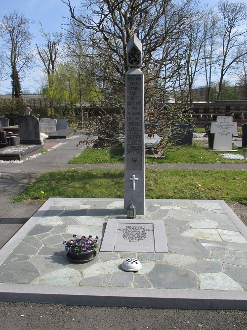 Nederlandse Oorlogsgraven Rooms Katholieke Begraafplaats Vitushof Leeuwarden #2