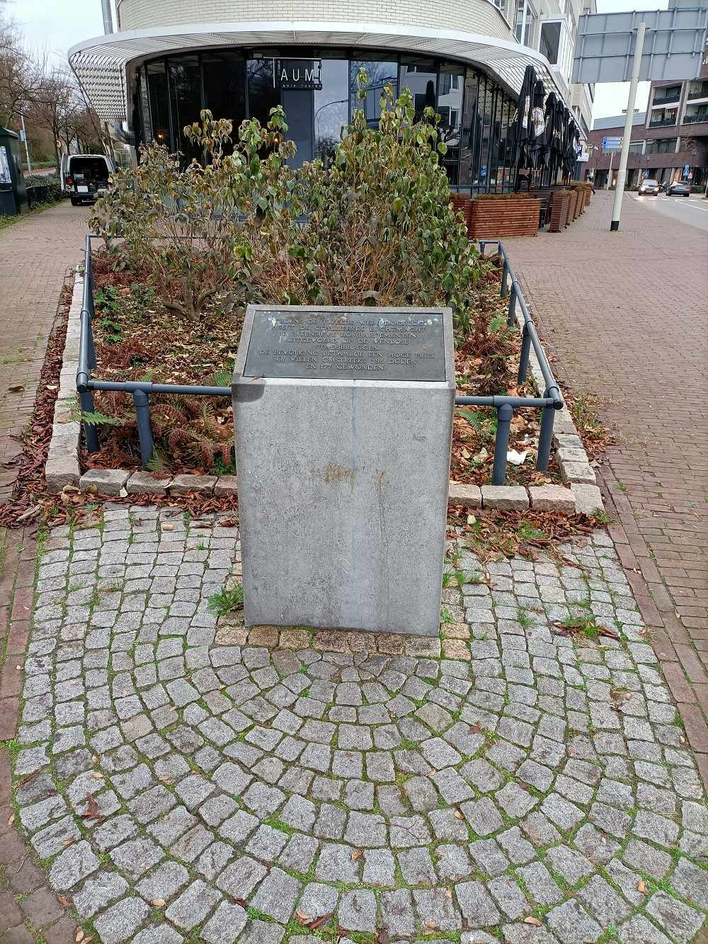 Monument Slachtoffers Bombardement Venlo #2