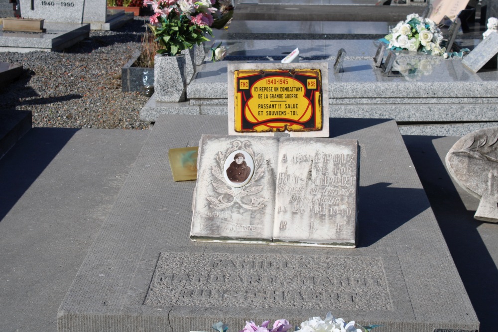 Belgian War Graves Le Roeulx #2