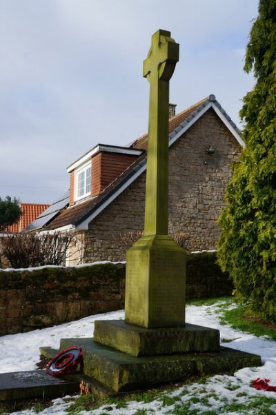 Oorlogsmonument Holy Cross Church #1