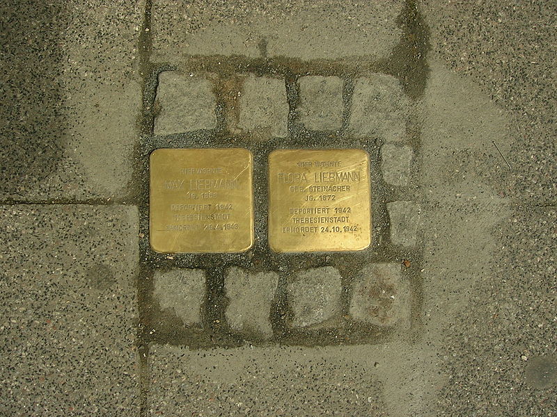 Stolpersteine Marktplatz 2