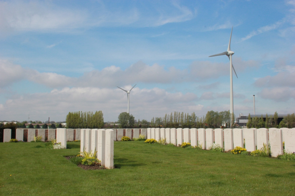 Commonwealth War Cemetery Welsh (Caesar's Nose) #4