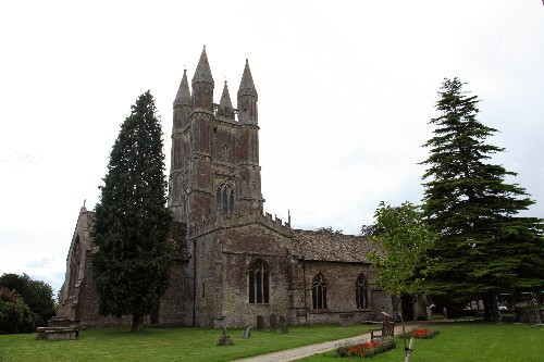 Commonwealth War Graves Cricklade Churchyard #3