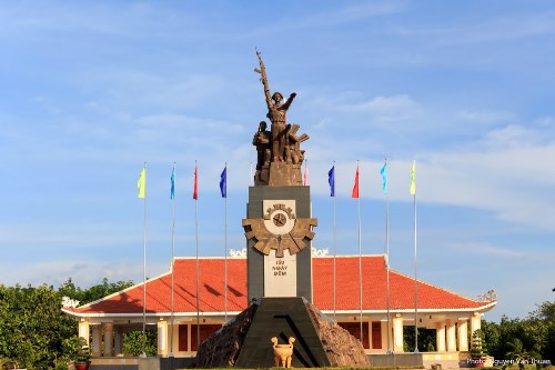 Monument Overwinning van Noord-Vietnam Tau O #1