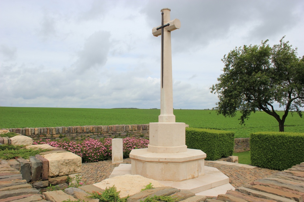 Commonwealth War Cemetery Railway Cutting #3