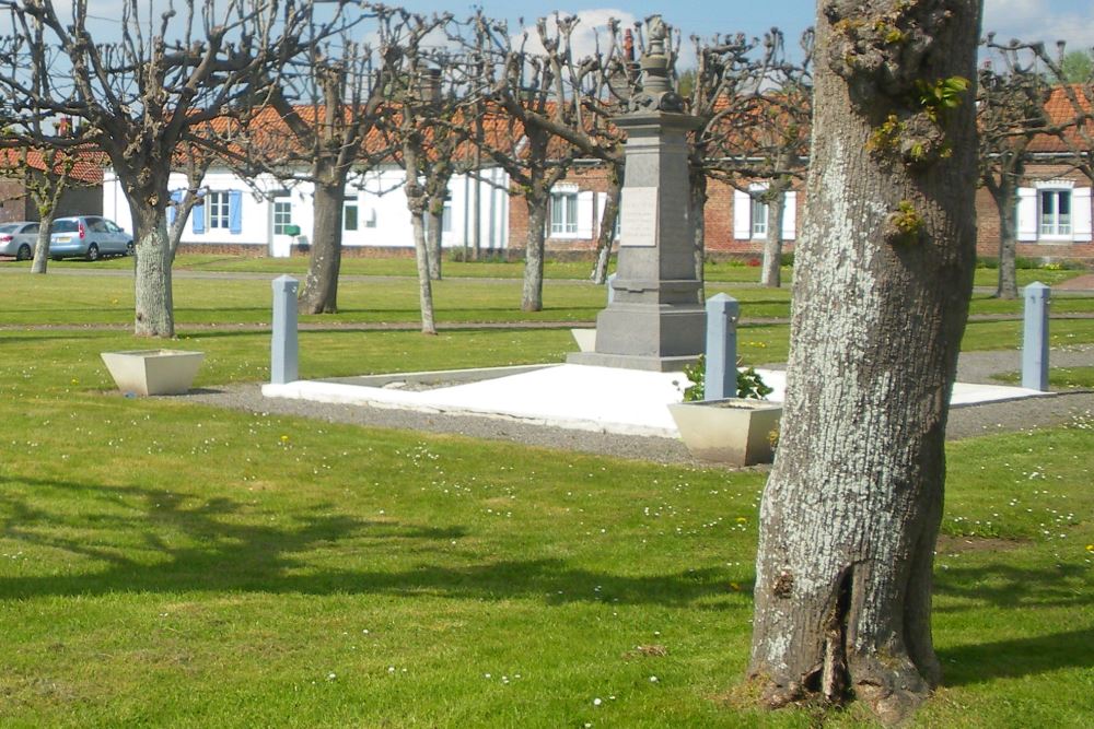 War Memorial Raye-sur-Authie