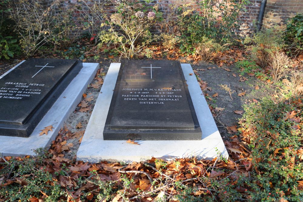 Grave Pastor van Kemenade Roman Catholic Cemetery Oisterwijk #2