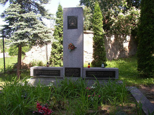 Collective Grave Soviet Soldiers Zvoleněves #1