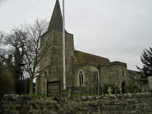 Commonwealth War Grave St. Nicholas Churchyard #1