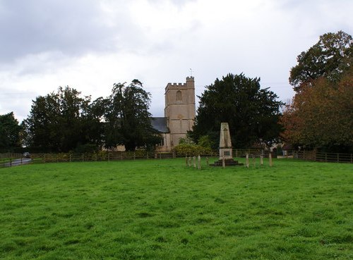 Oorlogsmonument Whitelackington #1