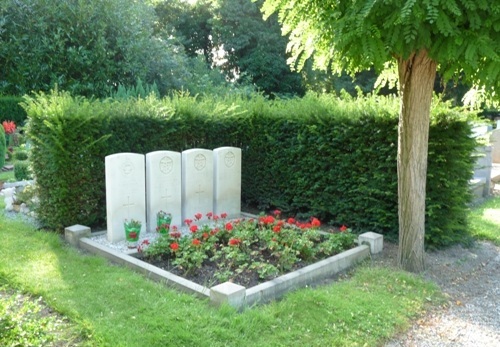 Commonwealth War Graves Rozenburg #1