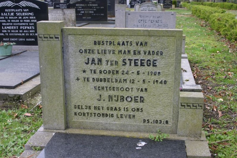 Nederlandse Oorlogsgraven Rolde #2