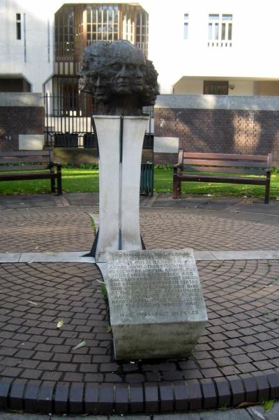 Monument Vermoorde Gerepatrieerde Mensen