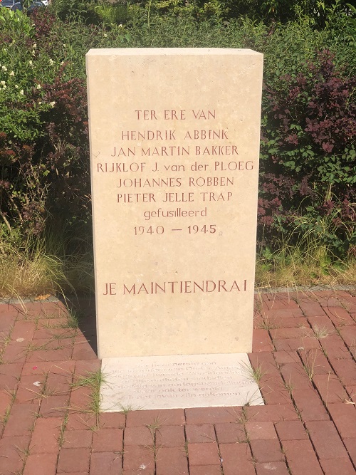 War Memorial Duivendrecht #2