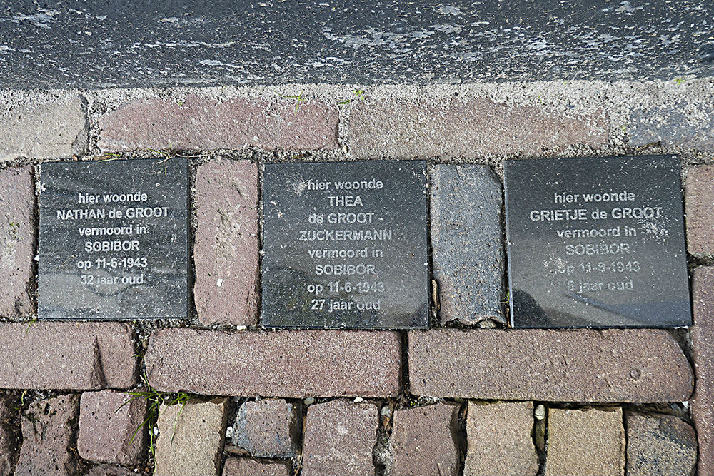 Memorial Stones Breestraat 60b #1