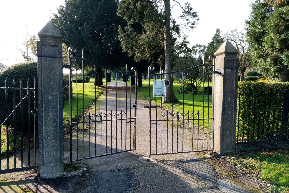 Commonwealth War Graves Mountsorrel Cemetery #1