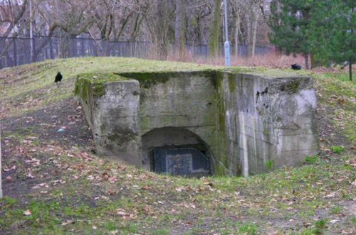 Festung Breslau - Luftschutz Deckungsgraben #1