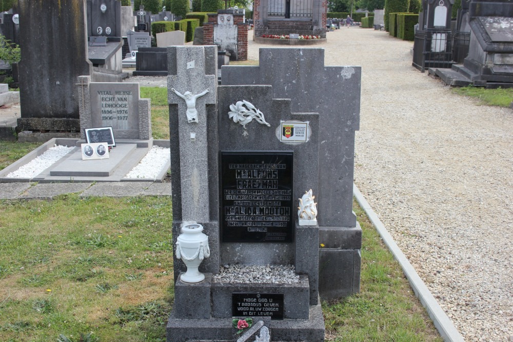 Belgian Graves Veterans Knesselare #1