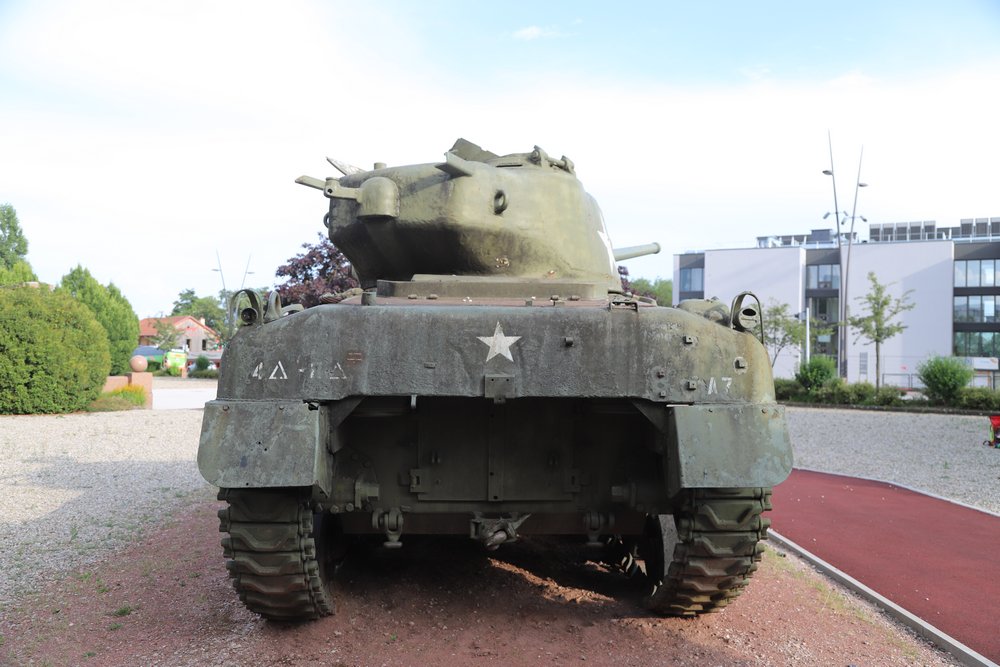 M4A1(76) Sherman Tank Laxou #3