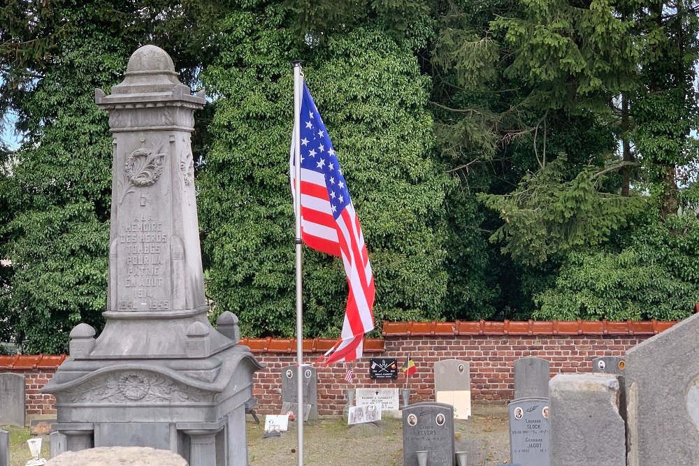 Isolated Grave American Soldier