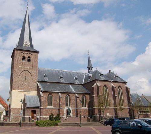 Oorlogsmonument Sint-Petruskerk